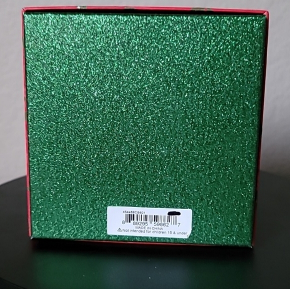 New! BETSEY JOHNSON Betsey's Holiday Christmas Tree Bow Drop Earrings. - Picture 10 of 10